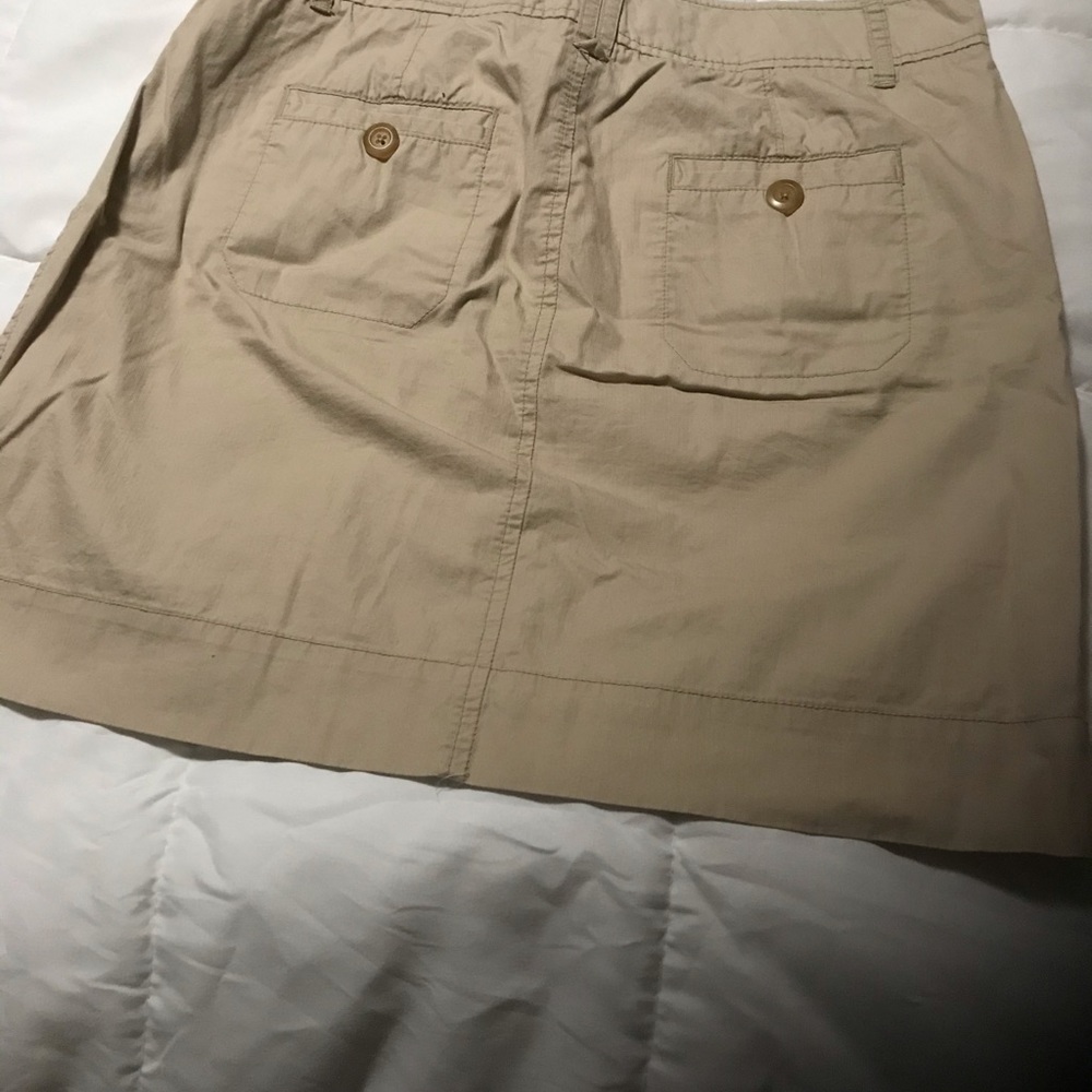 Old navy size 2 khaki skirt